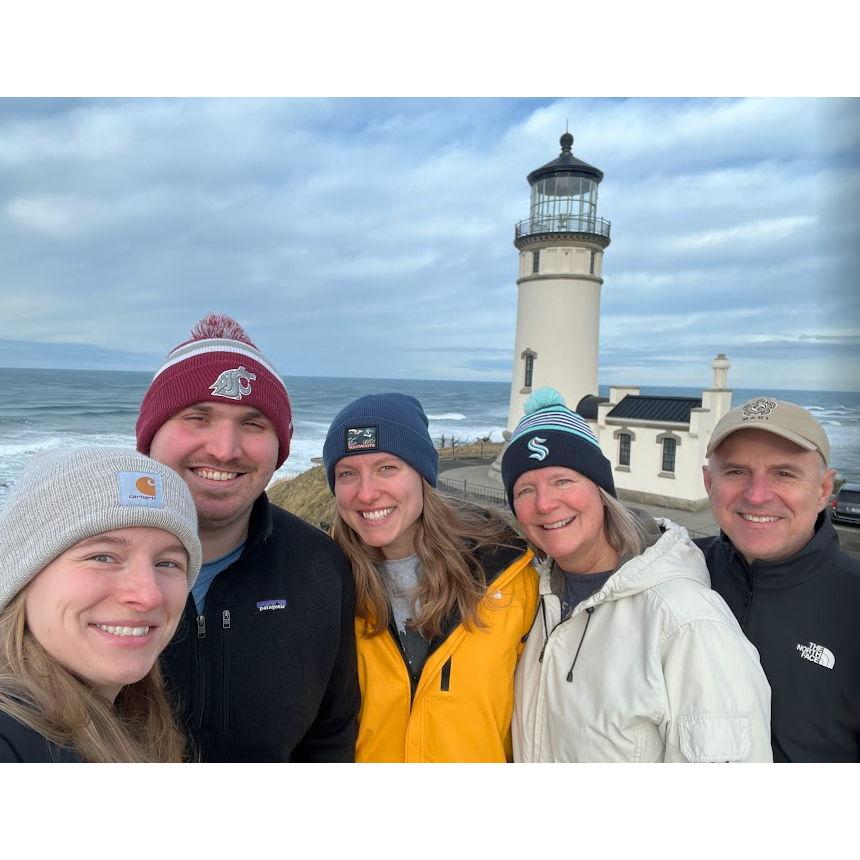 Nick got to check out all of Mikayla's family's favorite places in Long Beach, WA! December 2022