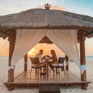 Romantic Dinner at the Beach