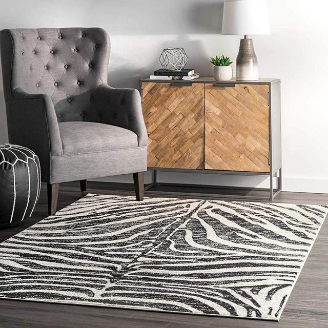 nuLOOM BODRUM Zebra Stripes Area Rug, 6' 7" x 9', Black