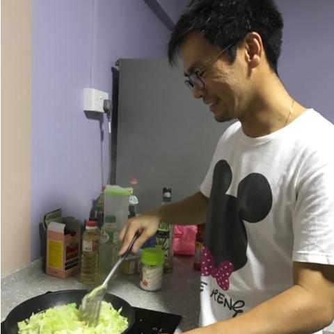 A man looks the most macho in the kitchen!