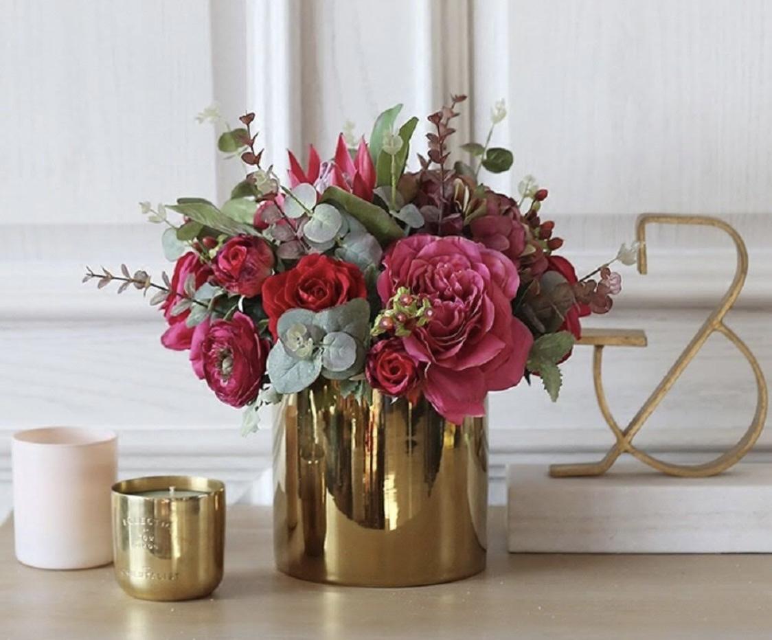 The Wedding Website of Dimiter Topchev and Elise Menendez