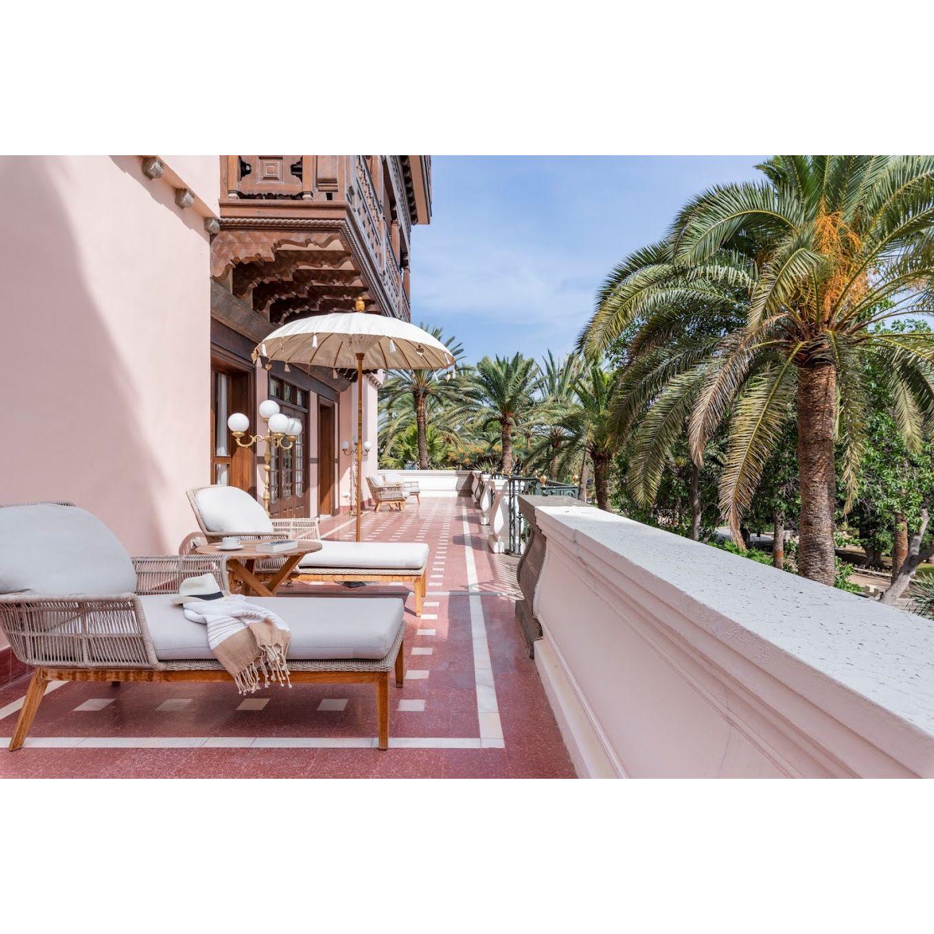 Santa Catalina Hotel