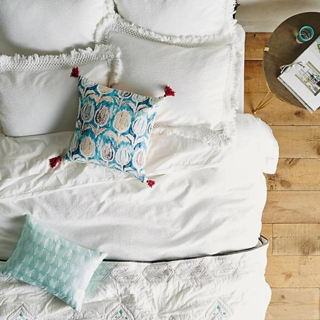 Liora Duvet Cover - white queen