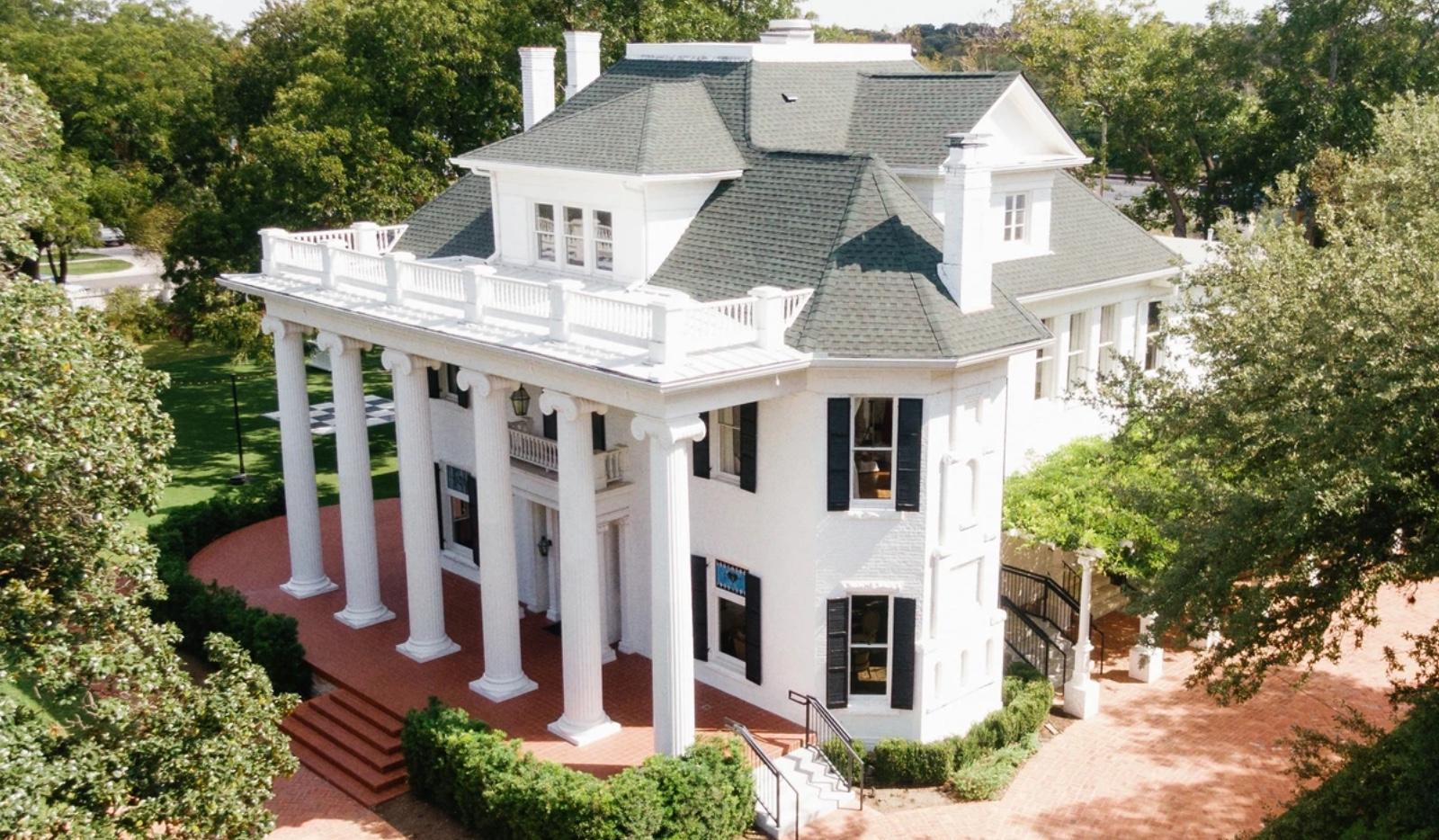 The Wedding Website of Sarah-Kaye Thurston and Shane Moore