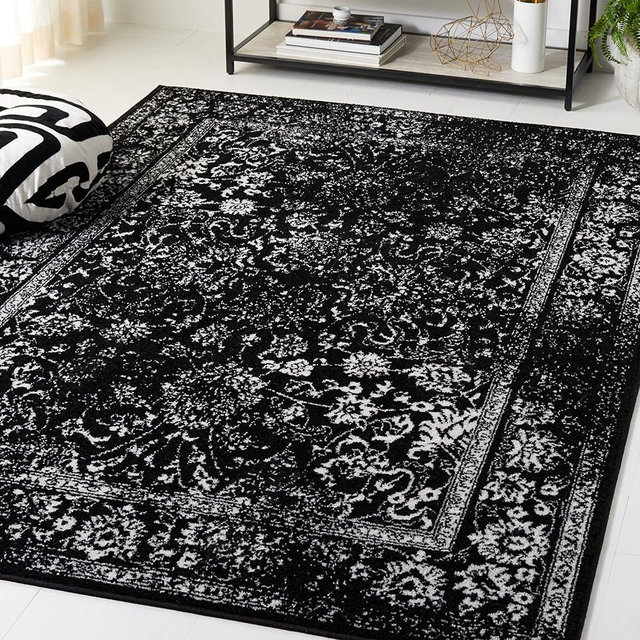 SAFAVIEH Adirondack Collection Area Rug - 5'1" x 7'6", Black & Ivory, Oriental Distressed Design, Non-Shedding & Easy Care, Ideal for High Traffic Areas in Living Room, Bedroom (ADR109Z)