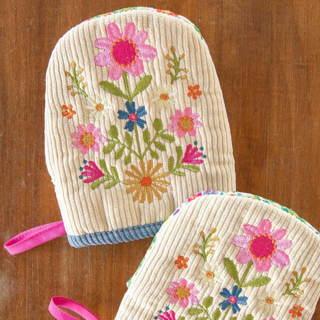 Embroidered Mini Oven Mitts, Set of 2