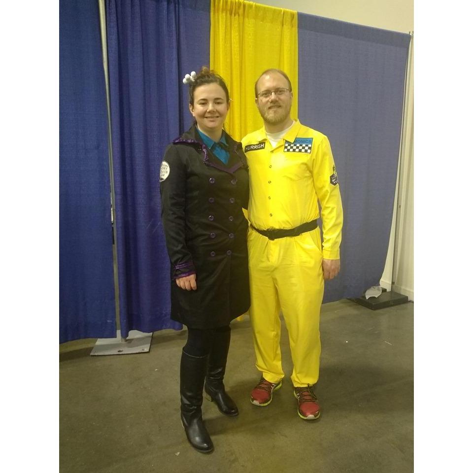 ComicCon 2019, Katie and David went with David's mom, Ann. They enjoy watching MST3K on Netflix so they went as two of the main characters from the show. Katie's costume was sewn together by her dad.