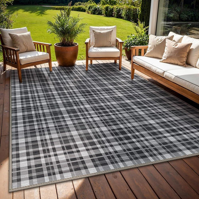 GENIMO Indoor Outdoor Area Rug 4'x6', Waterproof Geometric Outside Carpet, Non Shedding, Easy Cleaning, Camping Mat for Living Room, Patio, Balcony, Bedroom, Deck, Dining Room, RV, Black