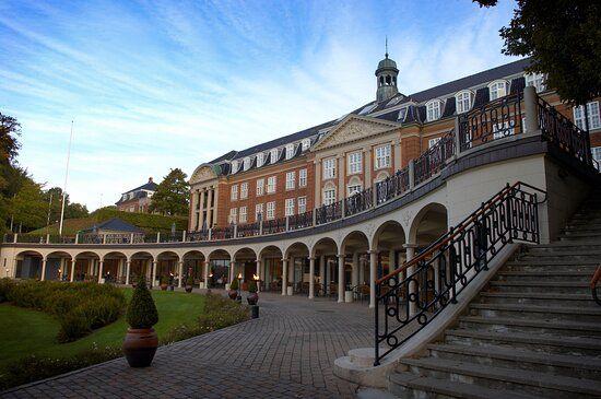 The Wedding Website of Morgan Thomas and Nicolai Andersen