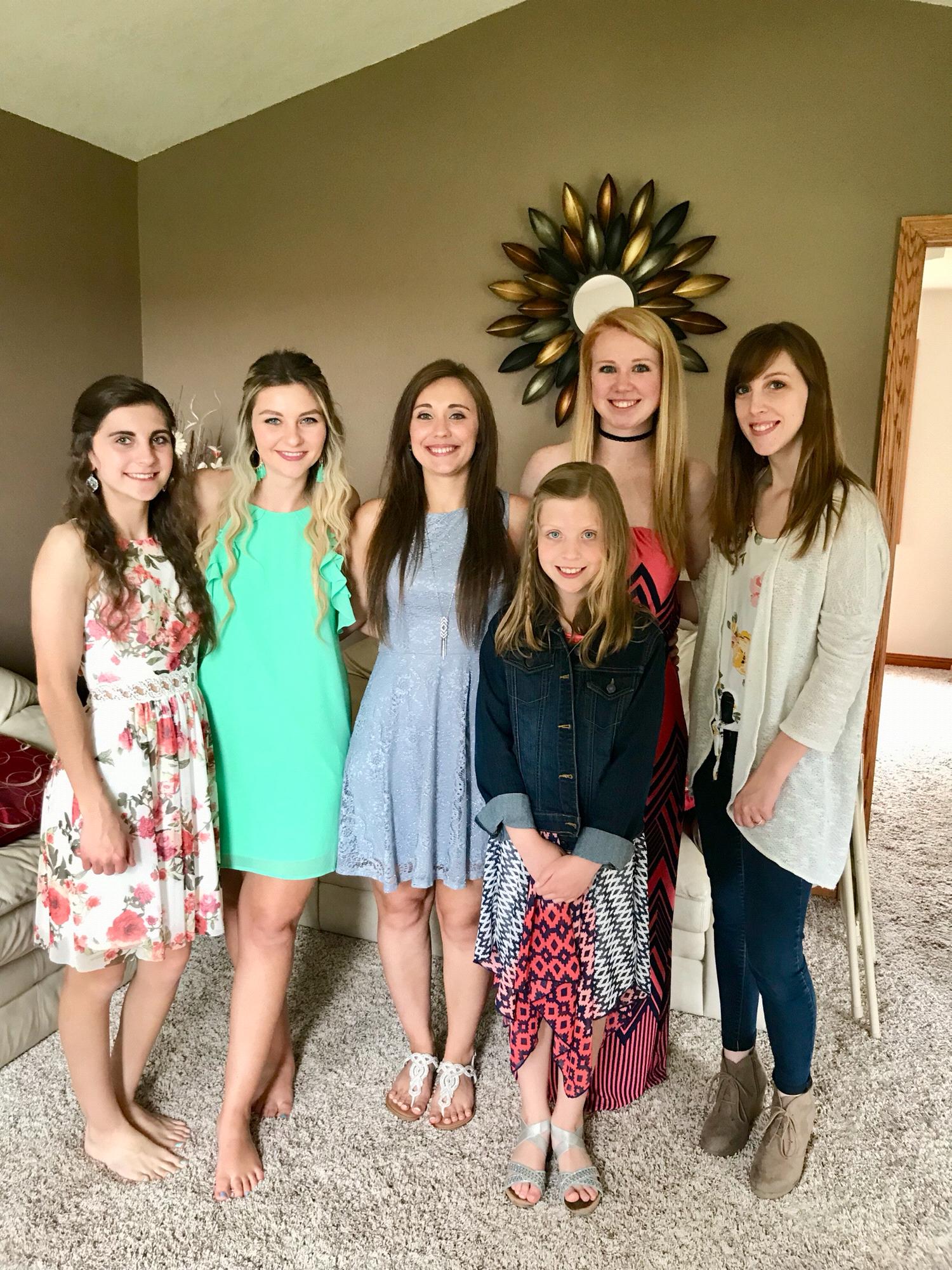 Bride-Tribe (left to right): Delaynee Frey (Bridesmaid), Teesha Frey (Maid of Honor), McKenzie (Bride), Brinley Liebold (Bridesmaid), Amy Snitker (Bridesmaid), Jocelyn Marlow (Flower Girl): May 2018