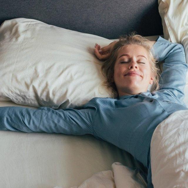 Temp-Regulating Memory Foam Side Sleeper Pillows