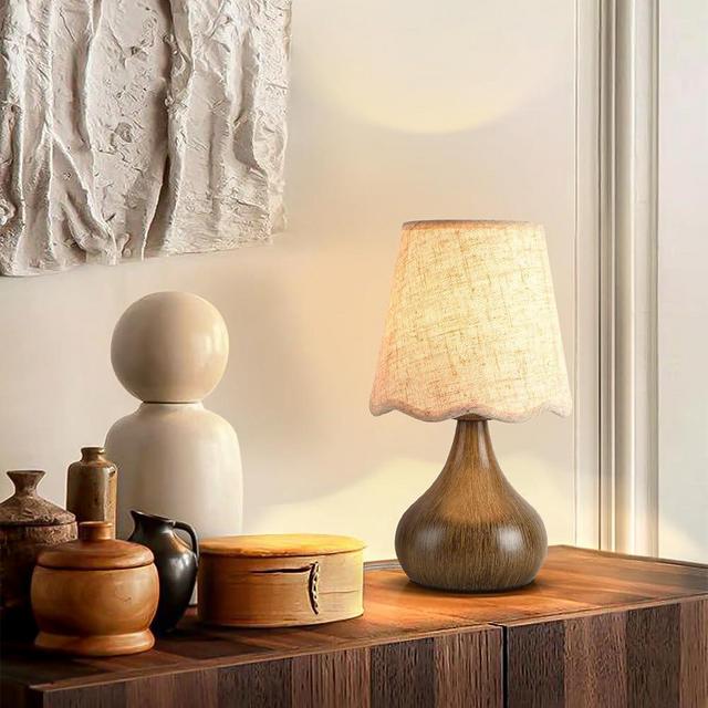 Ziqqeelam Wood Grain Small Bedside Table Lamp for Bedroom, Farmhouse Bedroom Lamps for Nightstand, Small Table Lamps for Small Spaces for Bedroom, Home Office, Living Room, Kids Dorm