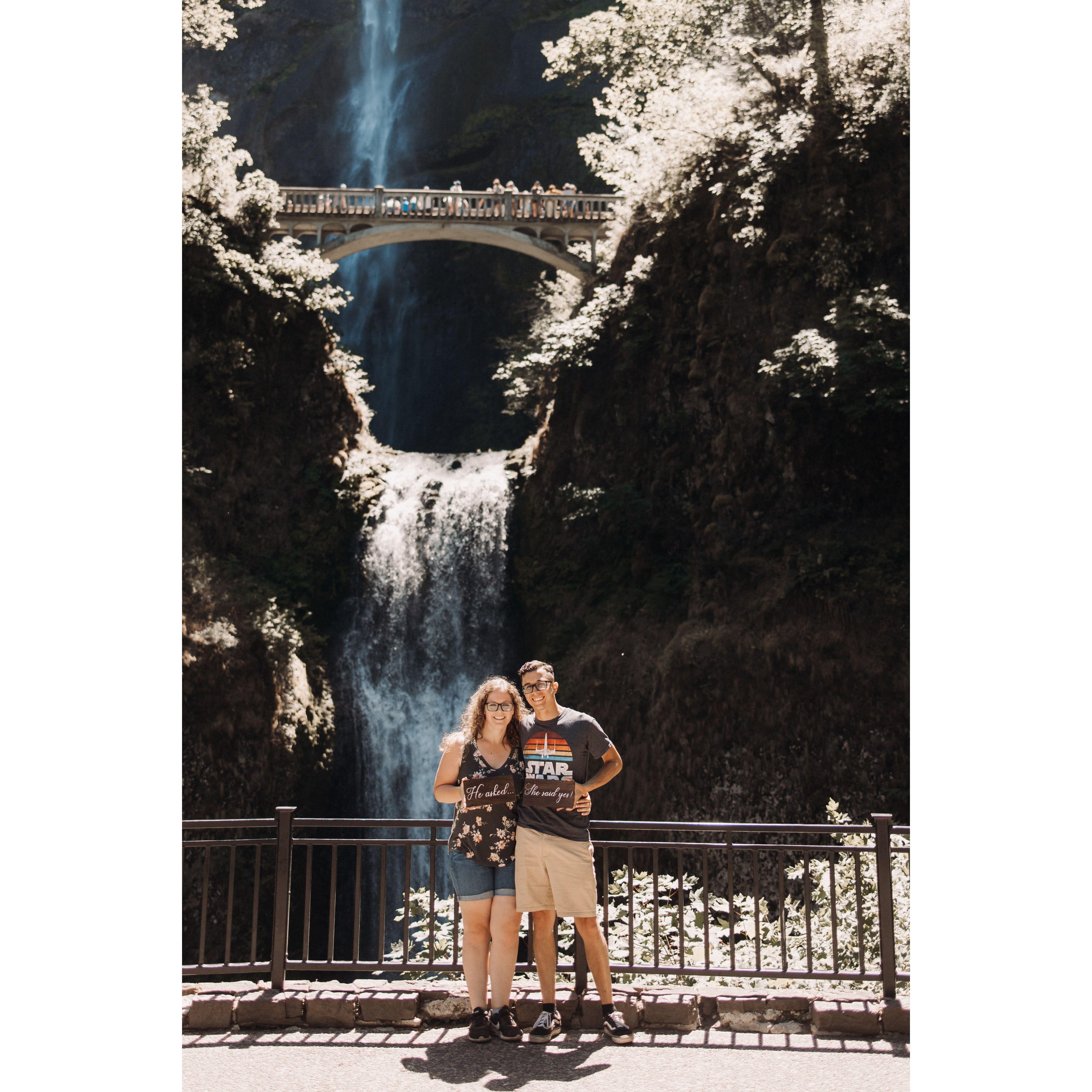 Engagement photos around Multnomah Falls- 2023