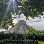 Private Chichen Itza, Cenote and Valladolid Tour with Lunch