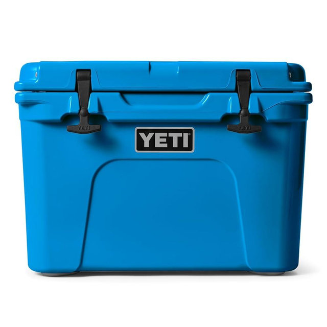 YETI Tundra 35 Cooler