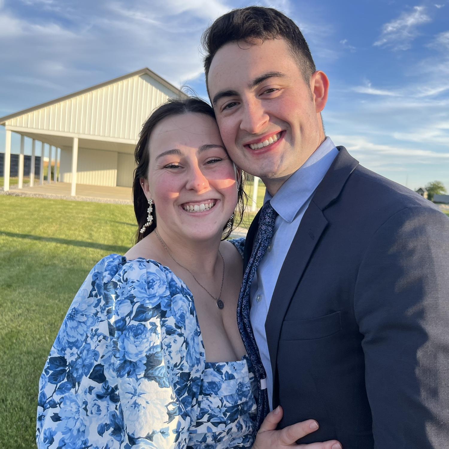 Attending a wedding in June 2024!