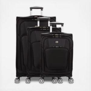 SwissGear 7768 Expandable 3-Piece Spinner Set