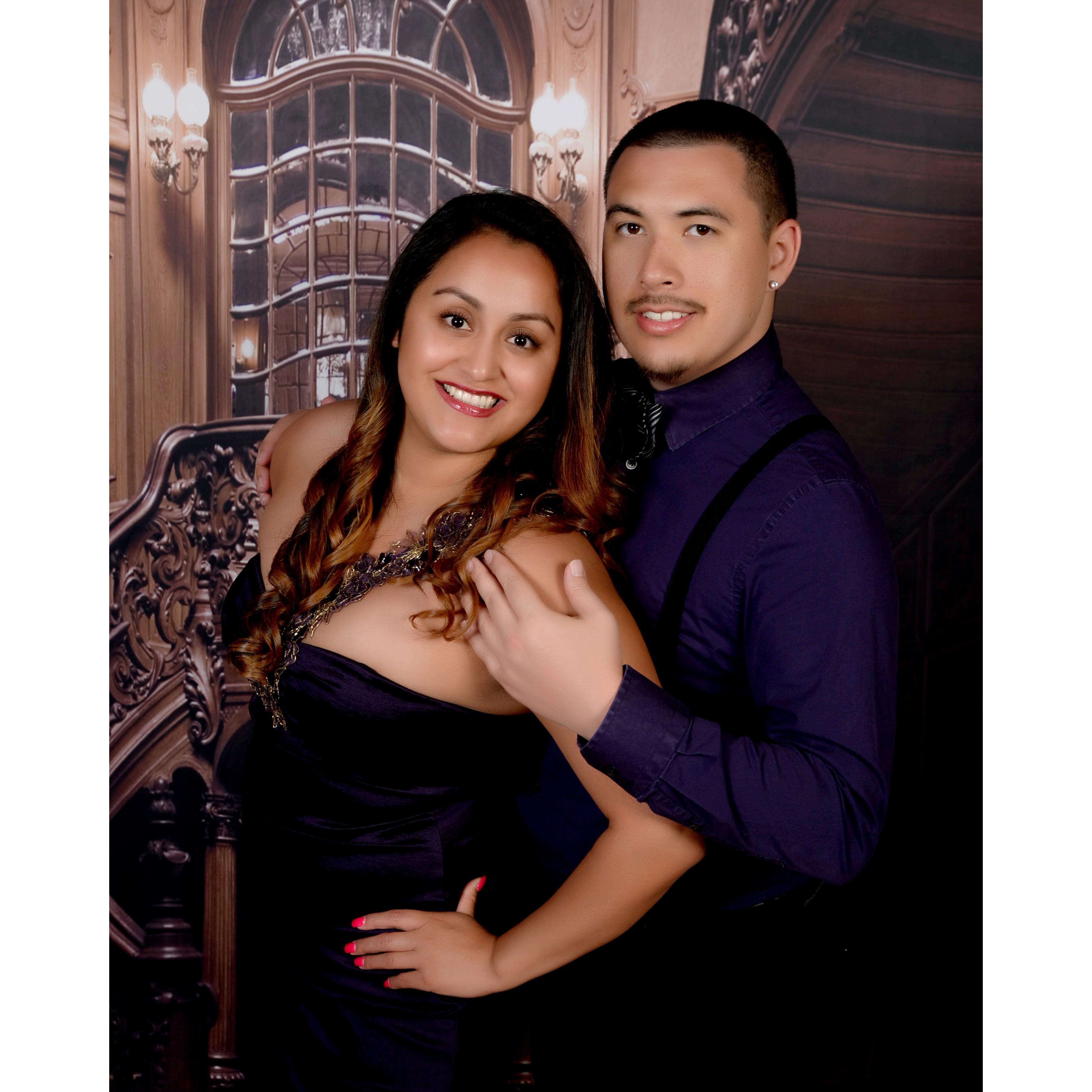 a dress up photo thing we did while on a cruise... dayum we look good!