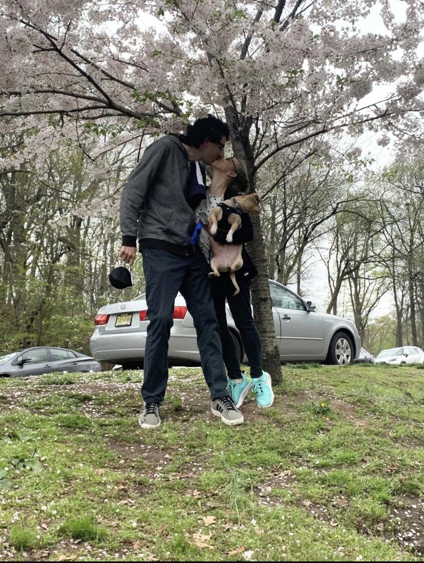 🌸Checking out the gorgeous cherry blossoms 🌸😘🥰