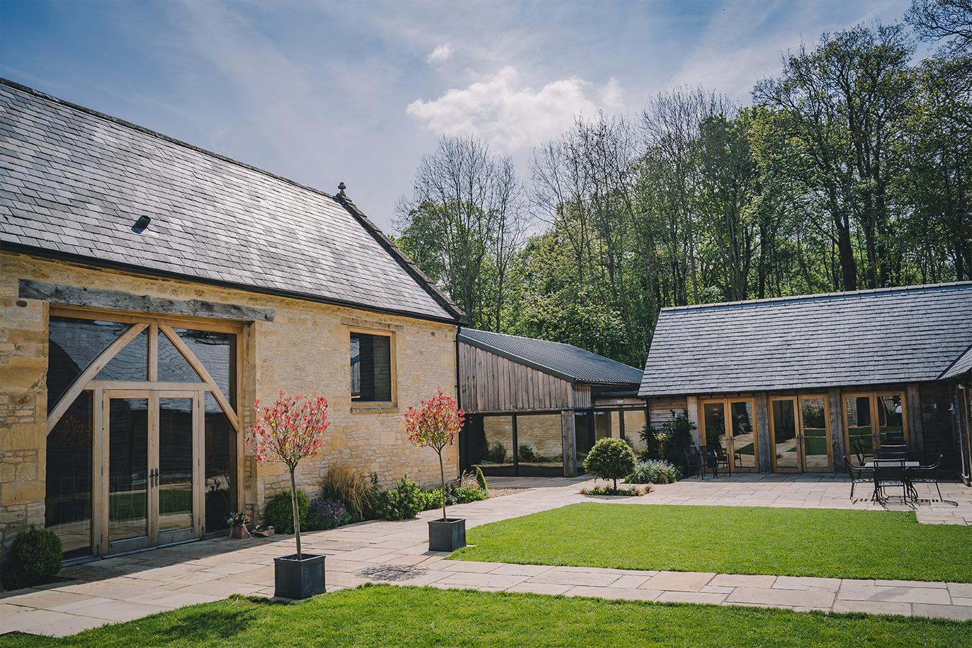 The Wedding Website of Jenny Gibson and Jamie Simpson