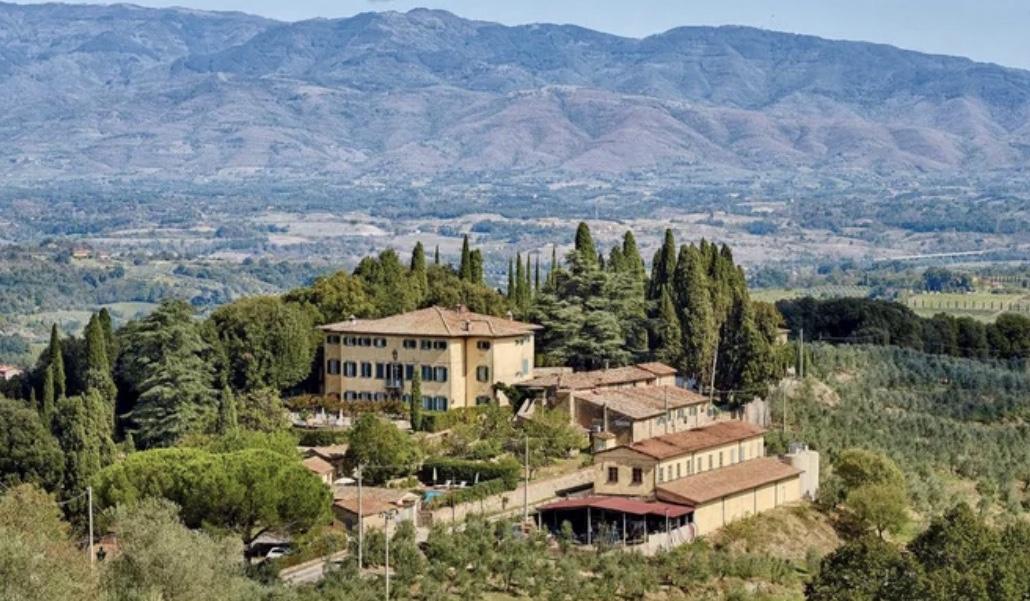 The Wedding Website of Sarah Cost and Kyle Morris