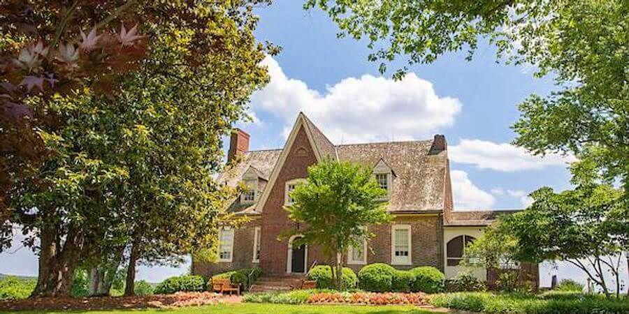 The Wedding Website of Corinne R and John S