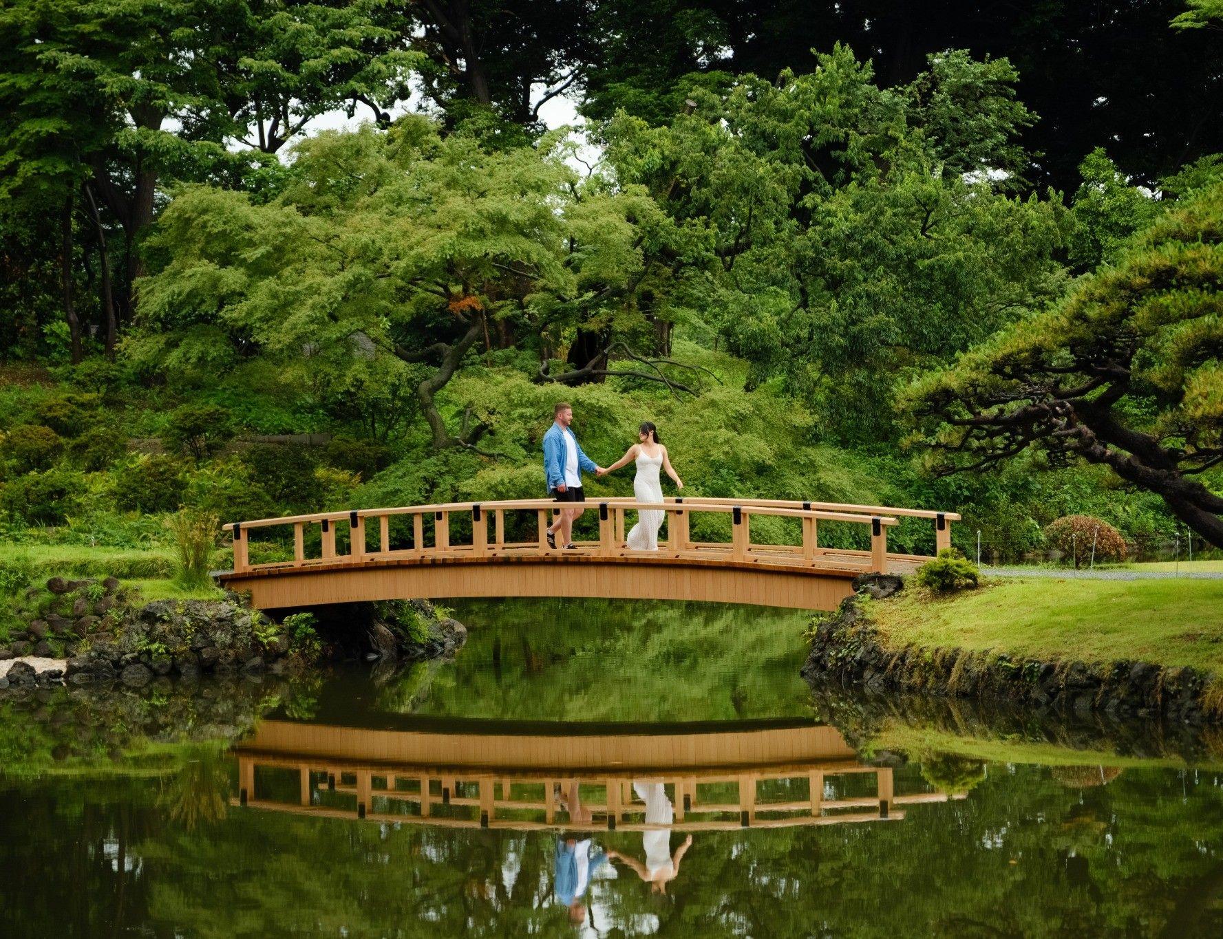 The Wedding Website of Shi Qi Connolly and Skylar Tusting