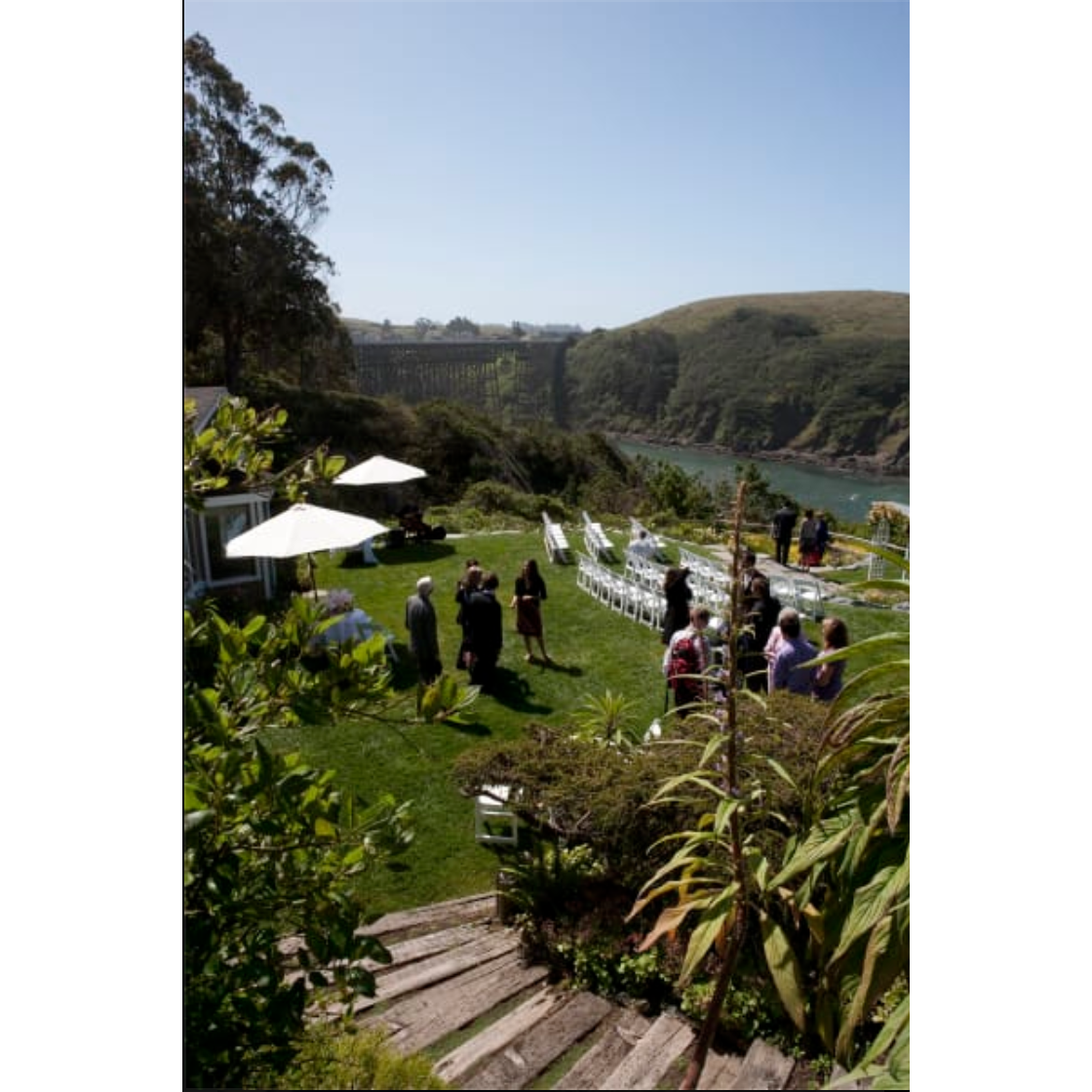 A wedding at the Albion River Inn