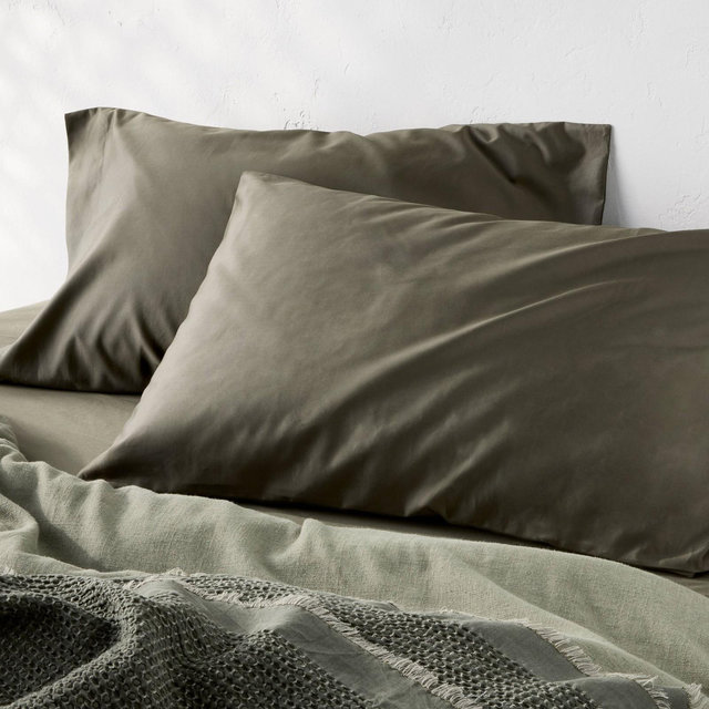 Standard 600 Thread Count Sateen Pillowcases Olive Green - Casaluna™