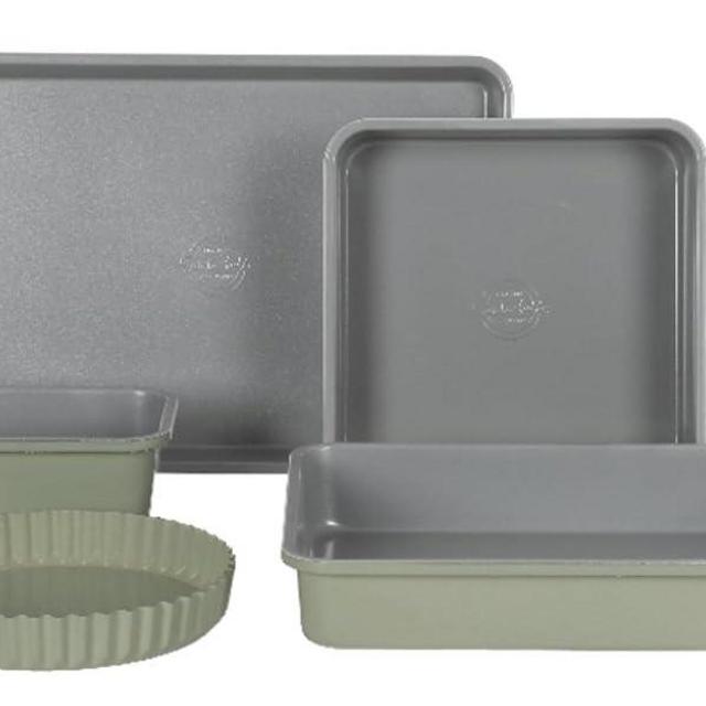 Sur La Table Kitchen Essential Carbon Steel Baking Pans Bakeware Set W/Premium PFA Free Grey Ceramic Non stick - Juniper Green Exterior