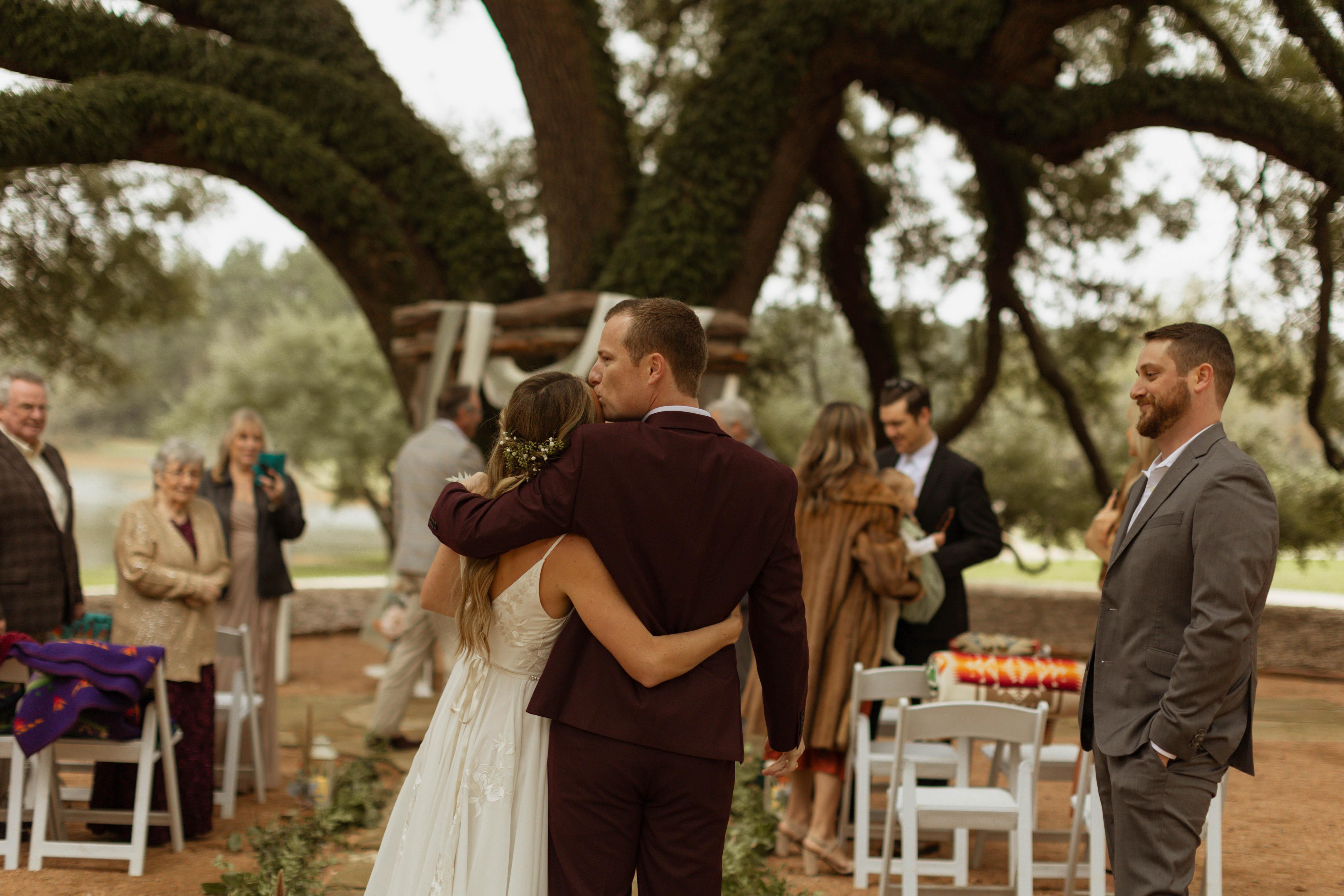 The Wedding Website of Kelly Hugo and Jake Davis