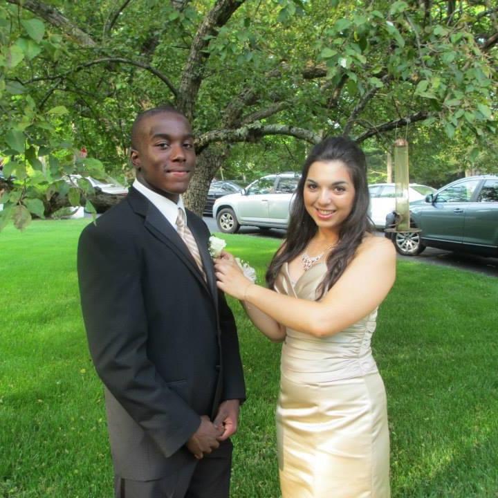 2013: Classic awkward prom photo