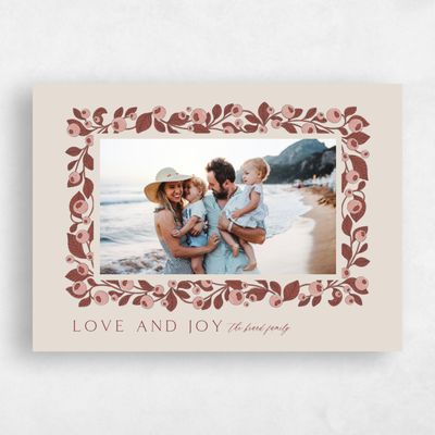 Beige Holiday Card - Berry Garland