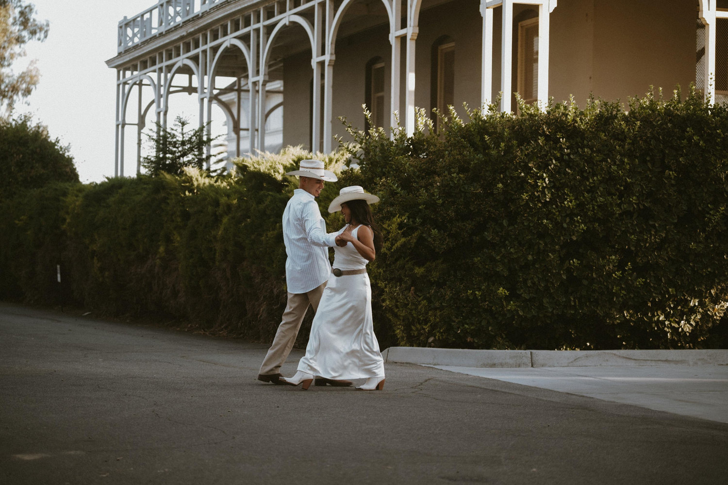The Wedding Website of Esmeralda Reyes and Rene Valdivia