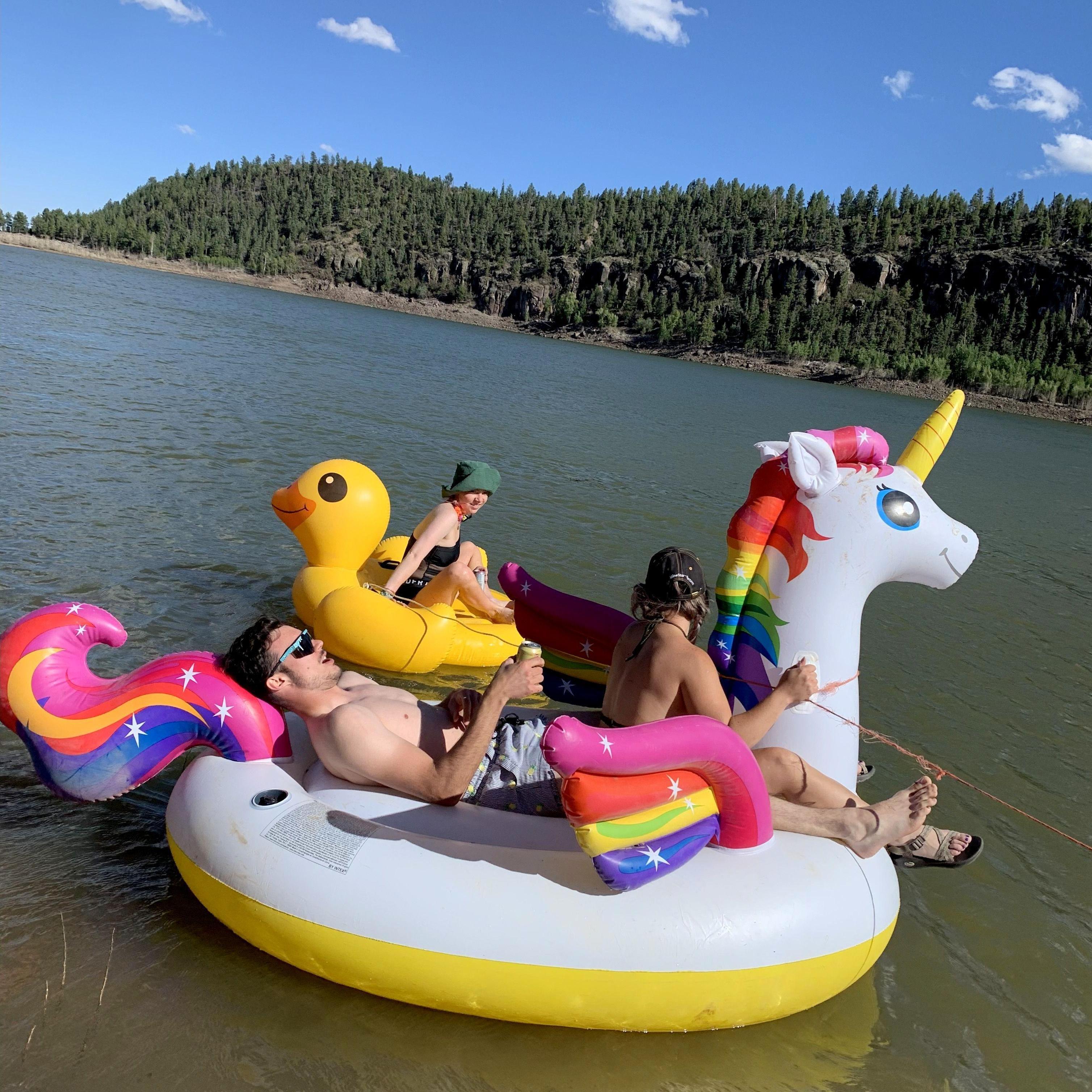 Floating with friends