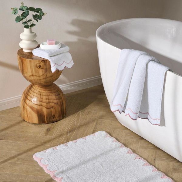 Peri Home Scallop Hand Towel - Thumbnail 5