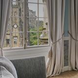 Fraser Suites