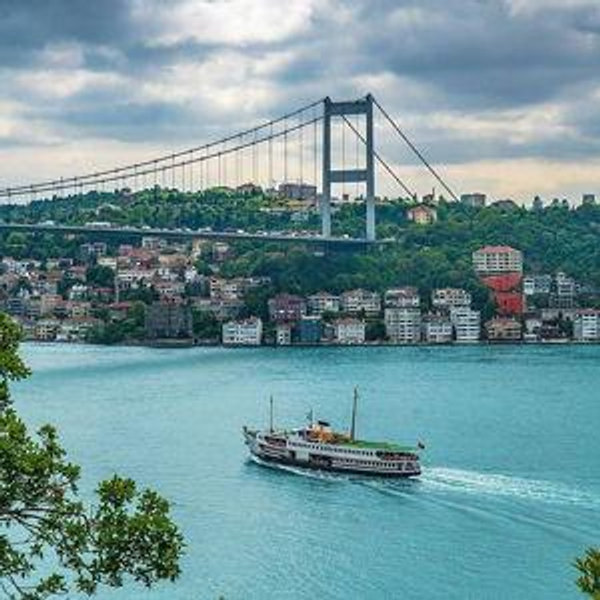 Cruise to Bosphorus