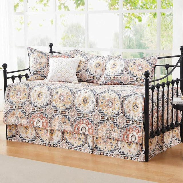 Southshore Fine Living, Inc. Twin Daybed Comforter Set, 6-Piece Twin Boho Bedding Set with Daybed Cover, 3 Pillow Shams, Bed Skirt, Throw Pillow - Day Bed Quilt Set, Kilim Natural
