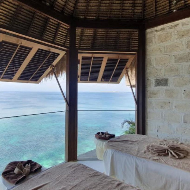 Hotel Stay + Cliffside Massage at Senses