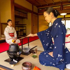 Traditional Japanese Tea Ceremony/Class
