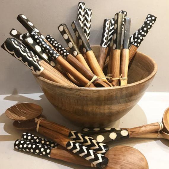 Black And White Stripped Olive Wood Salad Servers