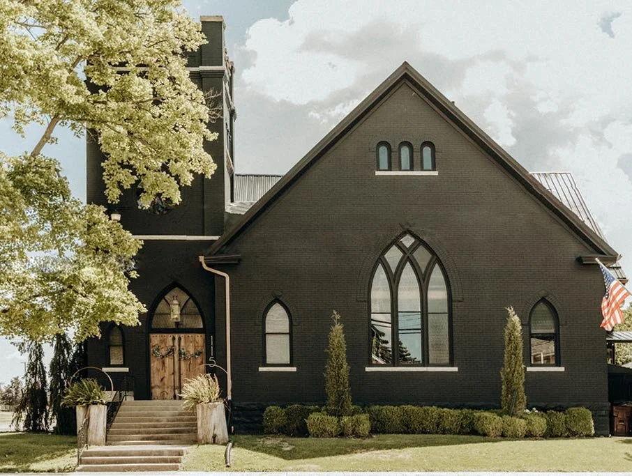 The Wedding Website of Savannah Sutherland and Khail Fasone