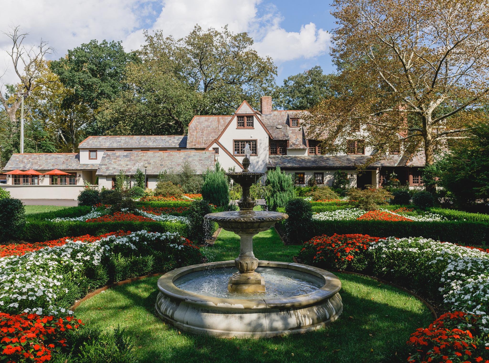 The Wedding Website of Julia Carolan and Bulut Calisir