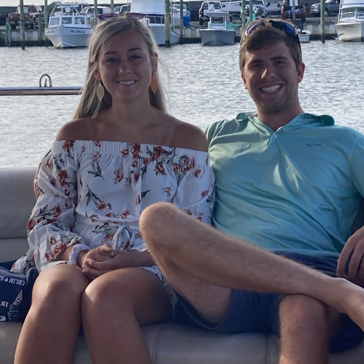 Dolphin boat tour in Chincoteague
06.18.2021