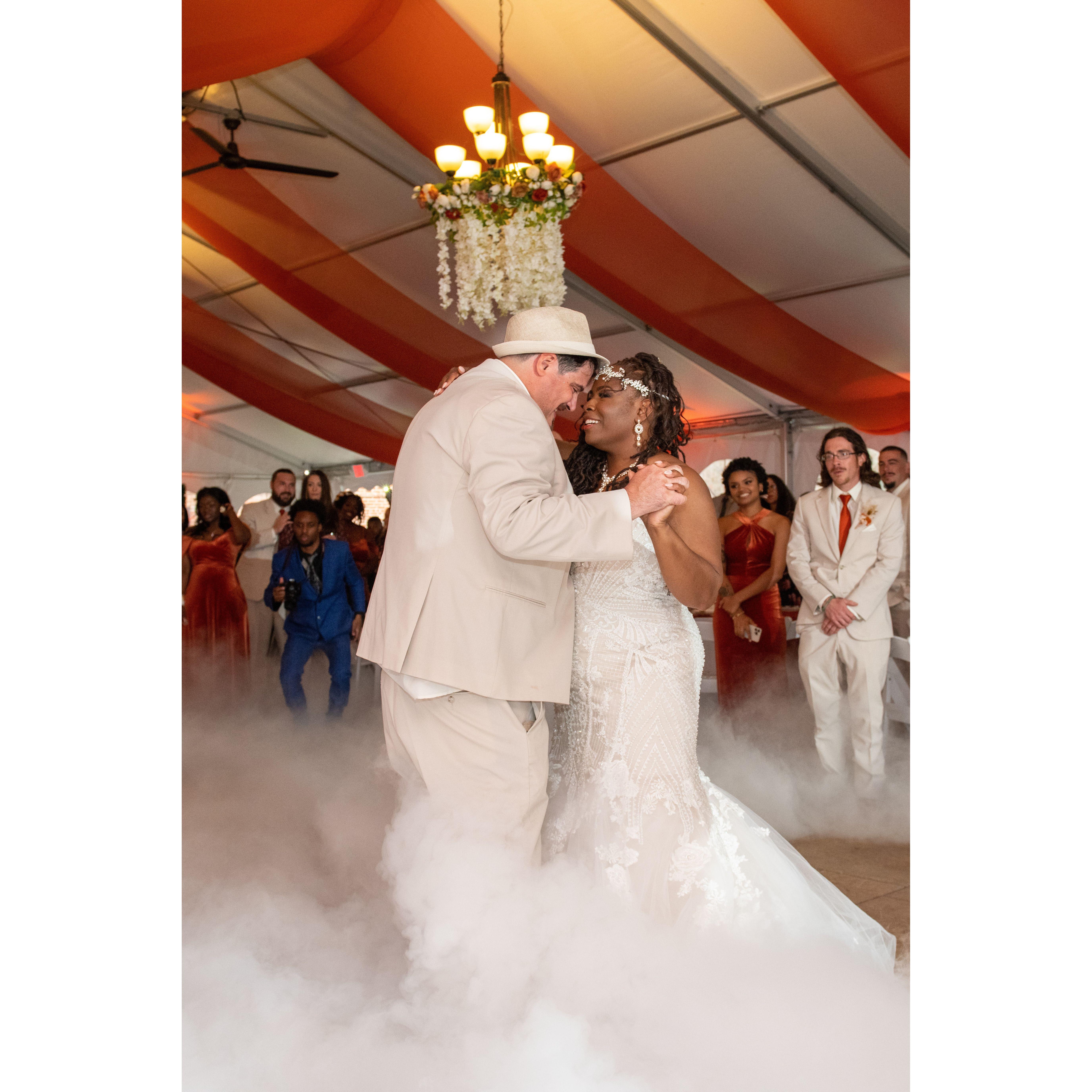 Bride and Groom first Dance