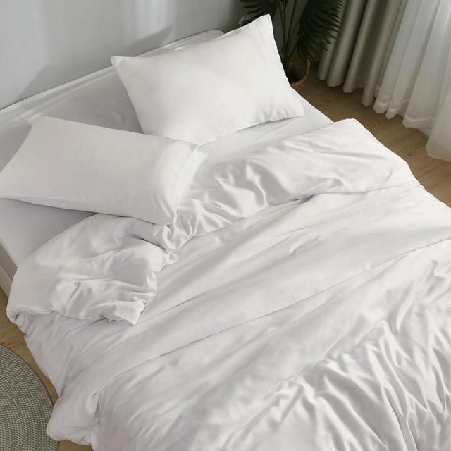 DOZ Sheet Set, 100% Viscose derived from Bamboo, Organically Grown, Buttery Soft, Cooling Sheets, High GSM, Deep Pockets - 4pc - 2 Pillowcases 1 Fitted 1 Top Sheet (Ivory, Queen)
