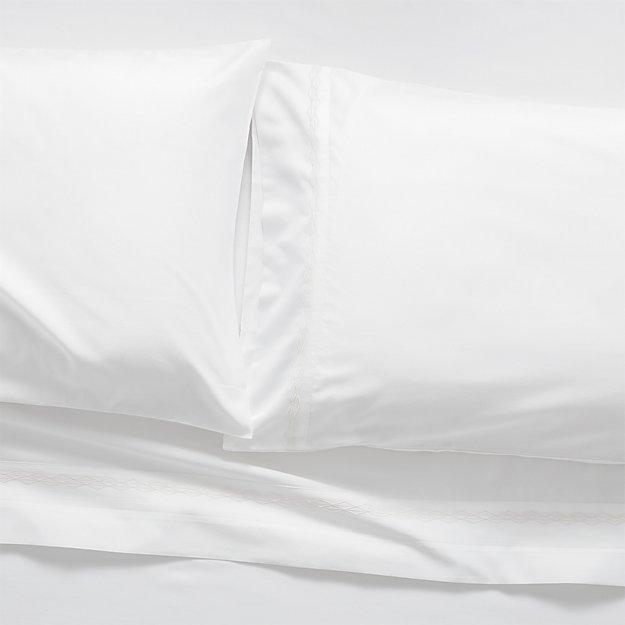 Sateen 600 Thread Count White Queen Sheet Set