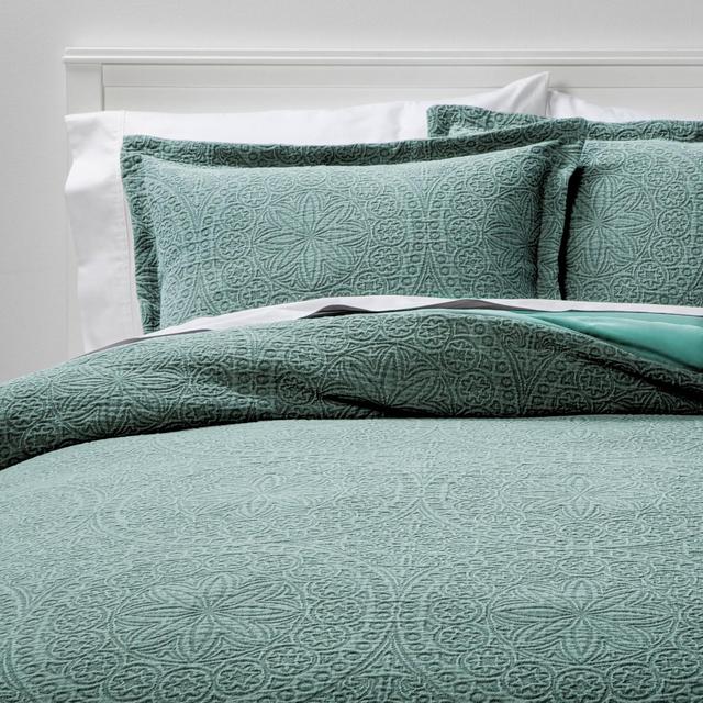 Full/Queen Matelasse Medallion Duvet Cover & Sham Set Washed Mint - Threshold™
