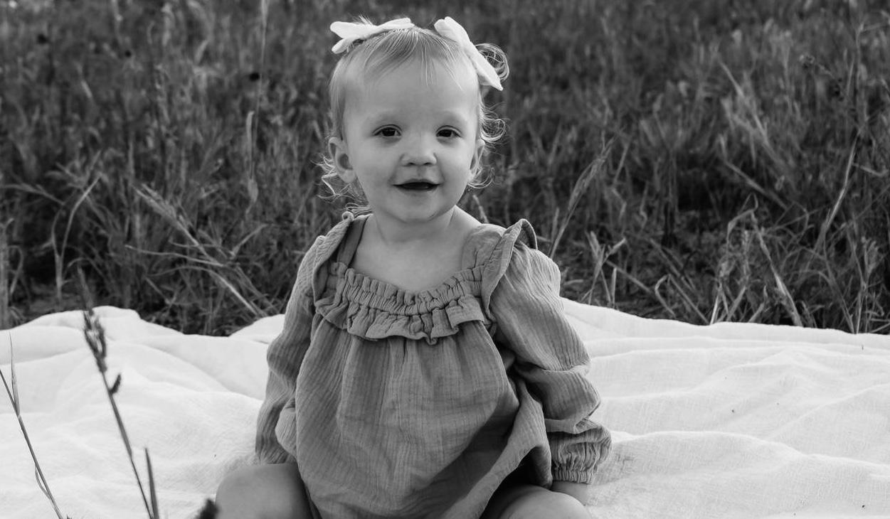 The Wedding Website of Skylar Moore and Felecity Keesler